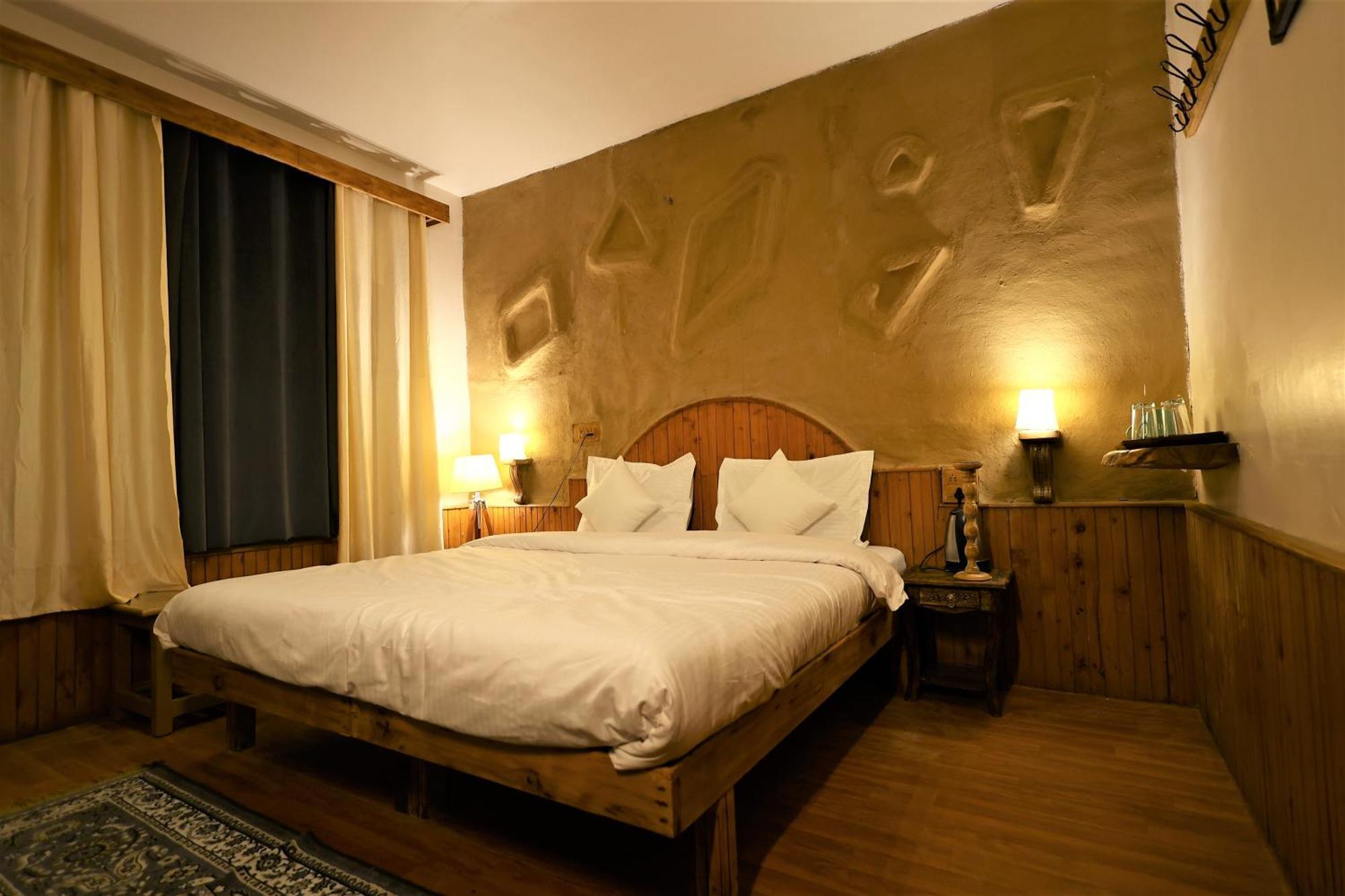 Beholden Stay And Cafe - A Luxury Boutique Hotel In Manali Manāli Buitenkant foto