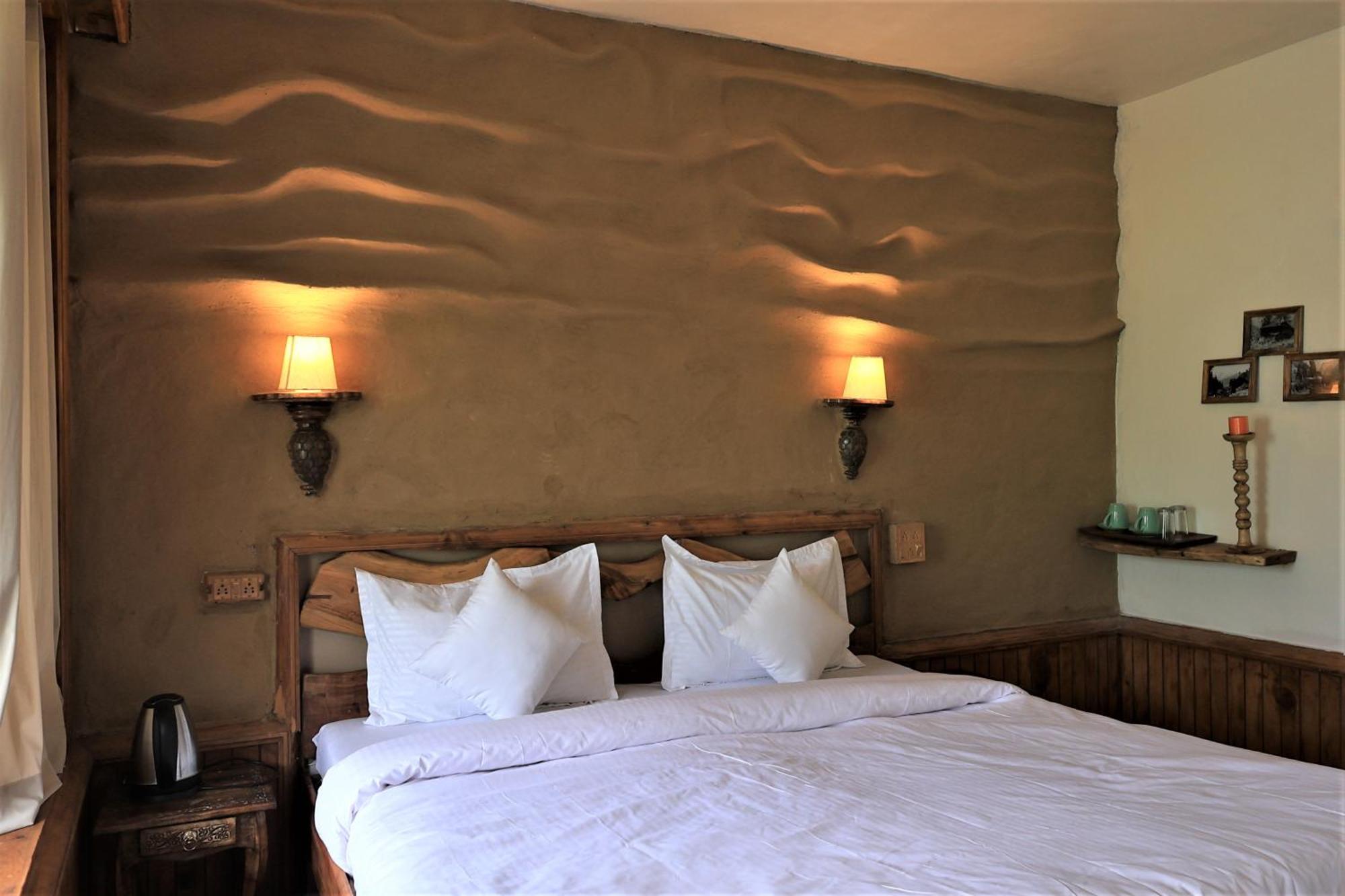 Beholden Stay And Cafe - A Luxury Boutique Hotel In Manali Manāli Buitenkant foto