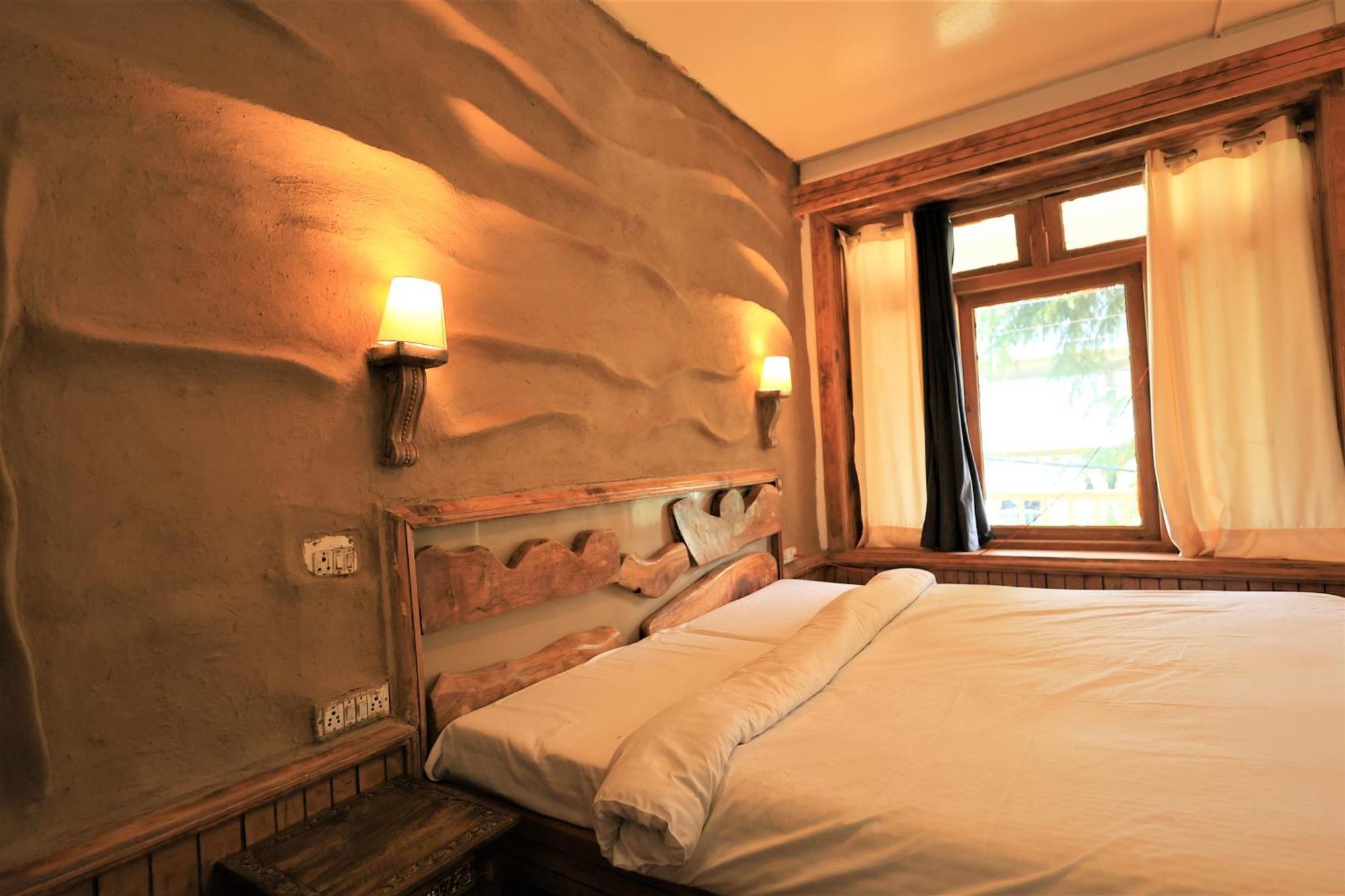 Beholden Stay And Cafe - A Luxury Boutique Hotel In Manali Manāli Buitenkant foto