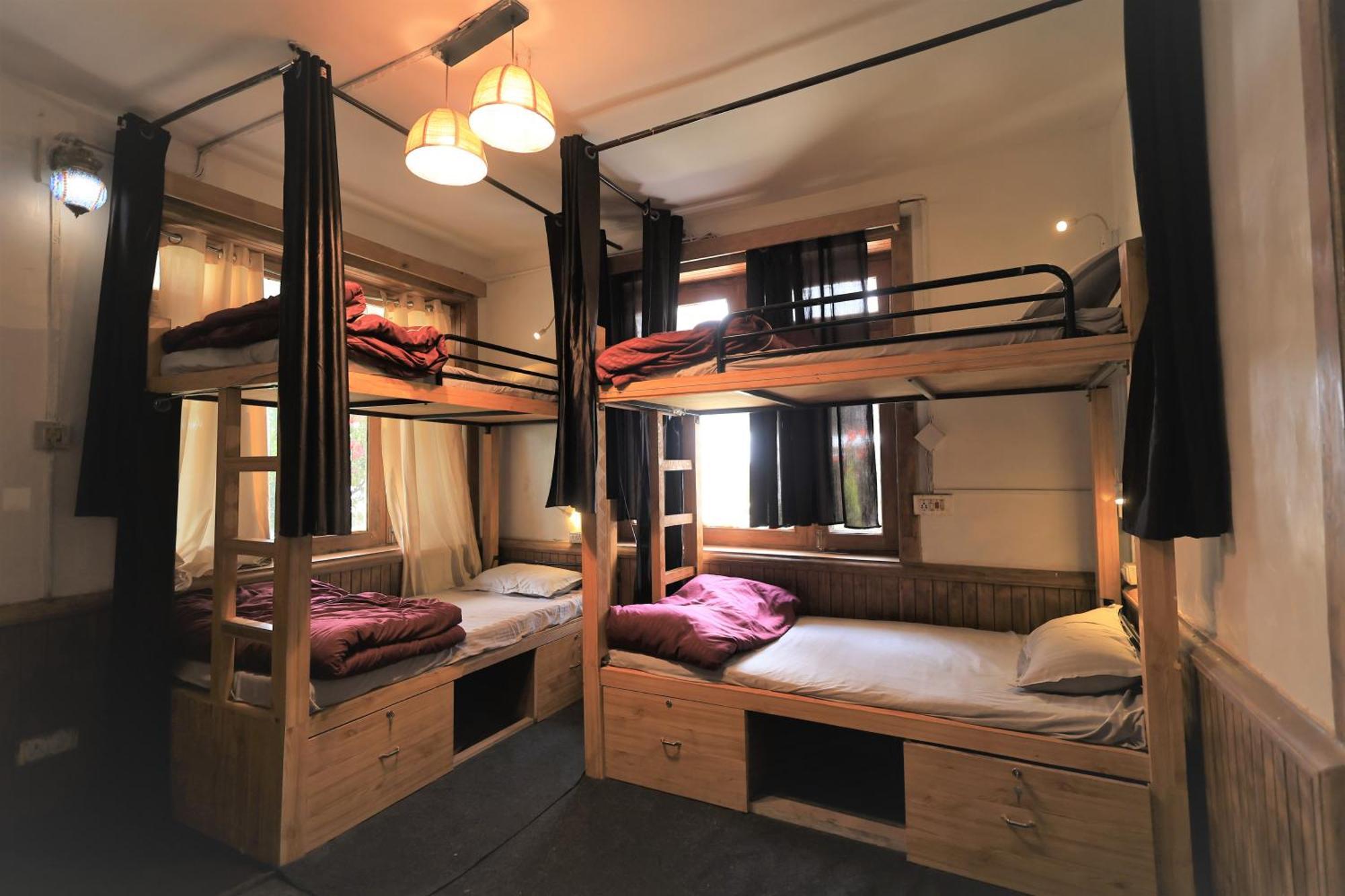 Beholden Stay And Cafe - A Luxury Boutique Hotel In Manali Manāli Buitenkant foto