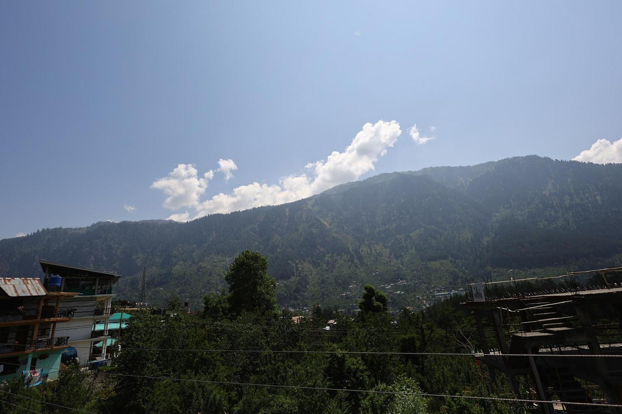 Beholden Stay And Cafe - A Luxury Boutique Hotel In Manali Manāli Buitenkant foto