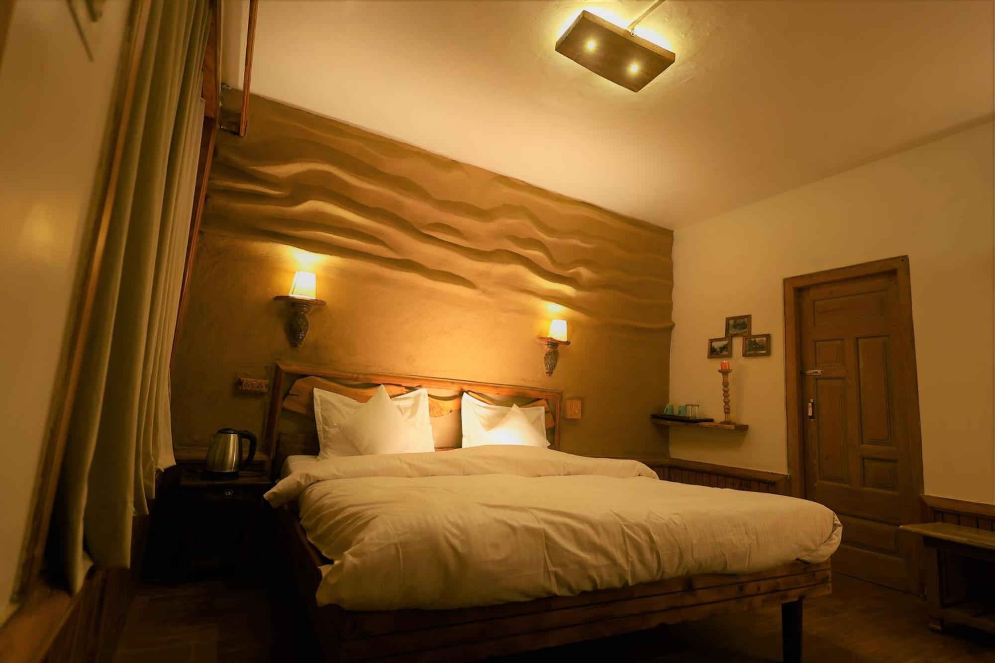 Beholden Stay And Cafe - A Luxury Boutique Hotel In Manali Manāli Buitenkant foto