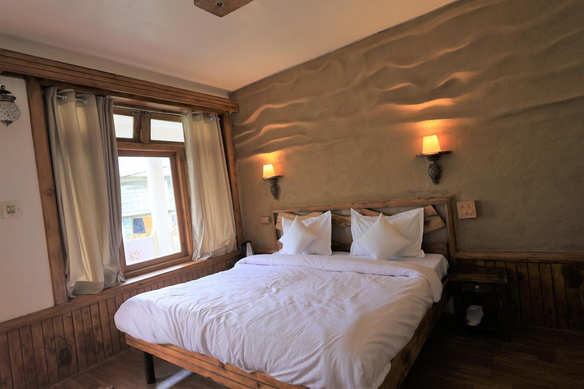 Beholden Stay And Cafe - A Luxury Boutique Hotel In Manali Manāli Buitenkant foto